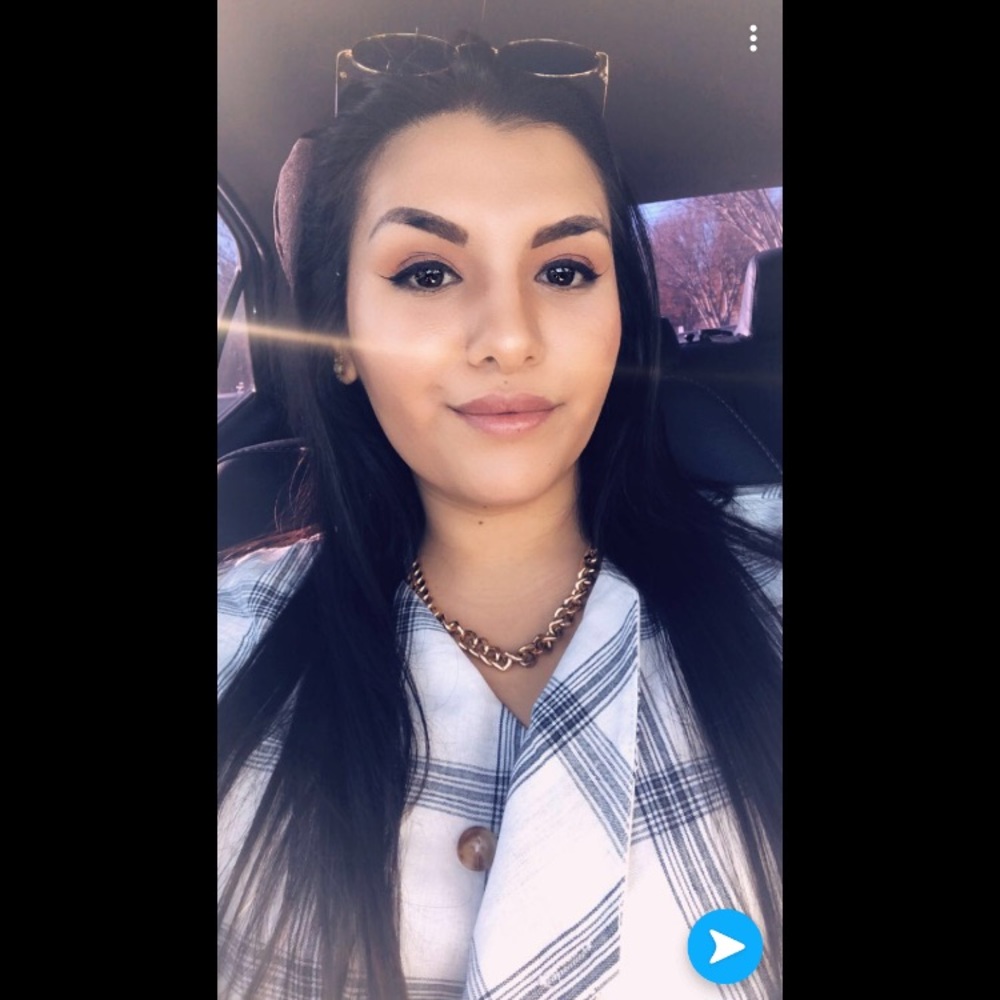 Meet your Posher, Itzel
